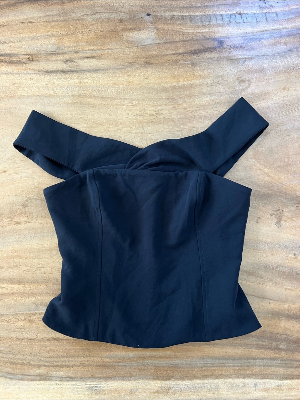 NWT Aritizia Queens Top - Picture 3 of 6